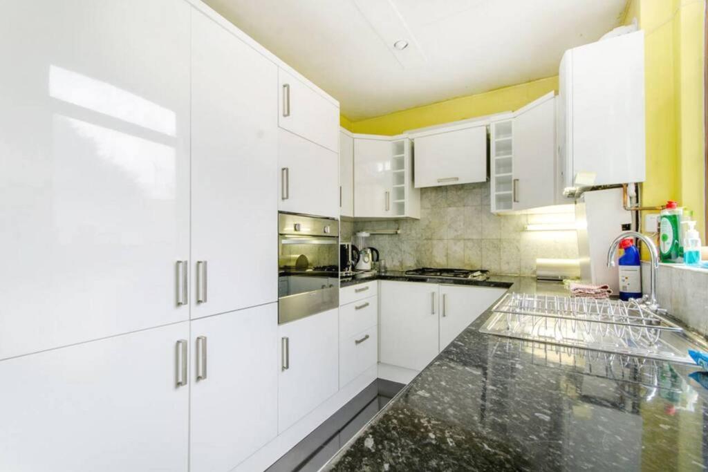 Ferienwohnung Stunning Three Bed In West Hampstead London Exterior foto